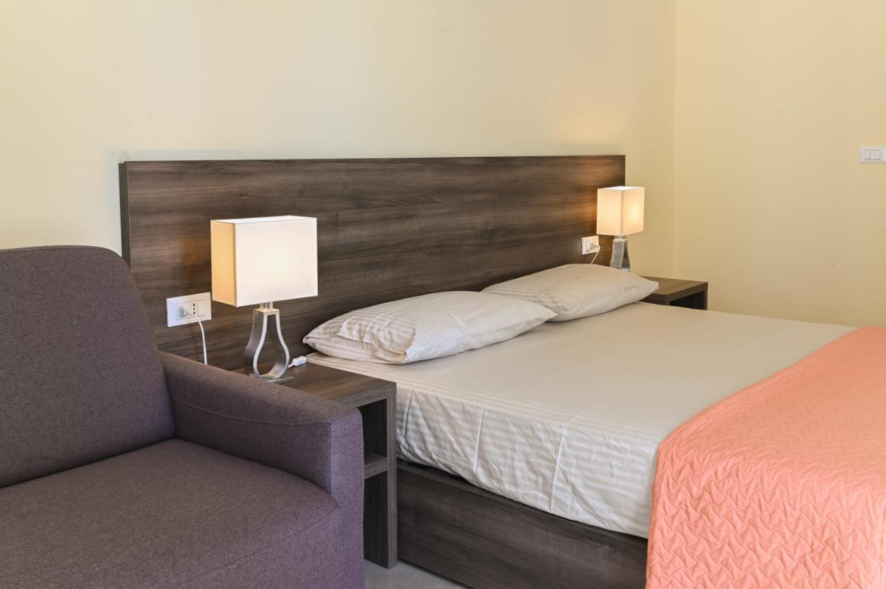 Adria Luxury Residence - Centro Трієст Екстер'єр фото