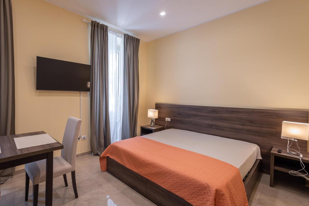Adria Luxury Residence - Centro Трієст Екстер'єр фото