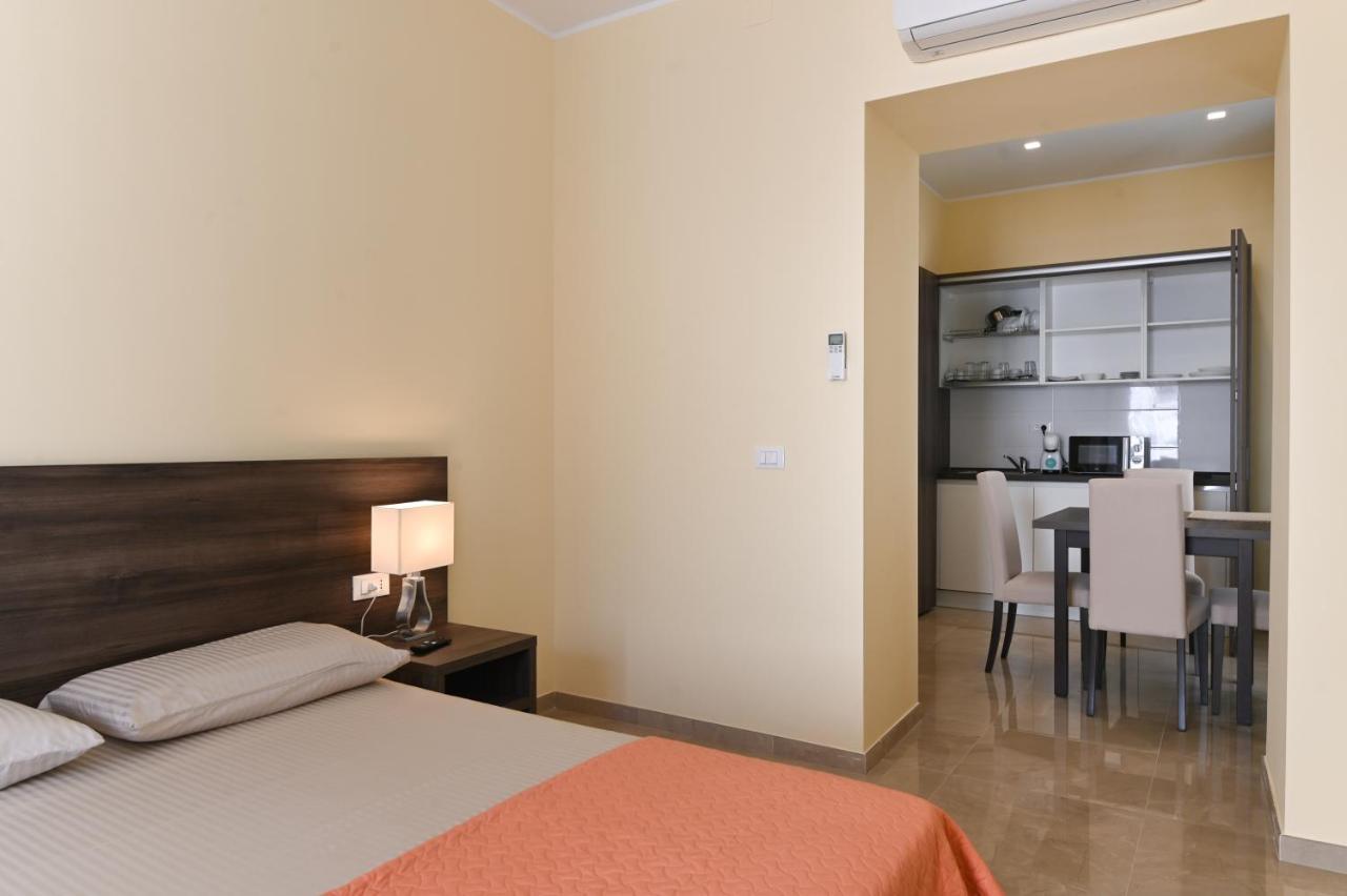 Adria Luxury Residence - Centro Трієст Екстер'єр фото