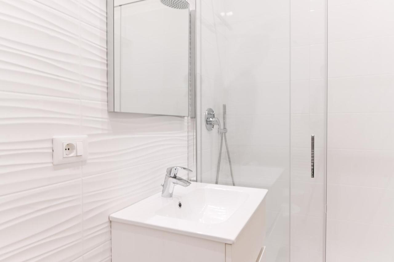 Adria Luxury Residence - Centro Трієст Екстер'єр фото